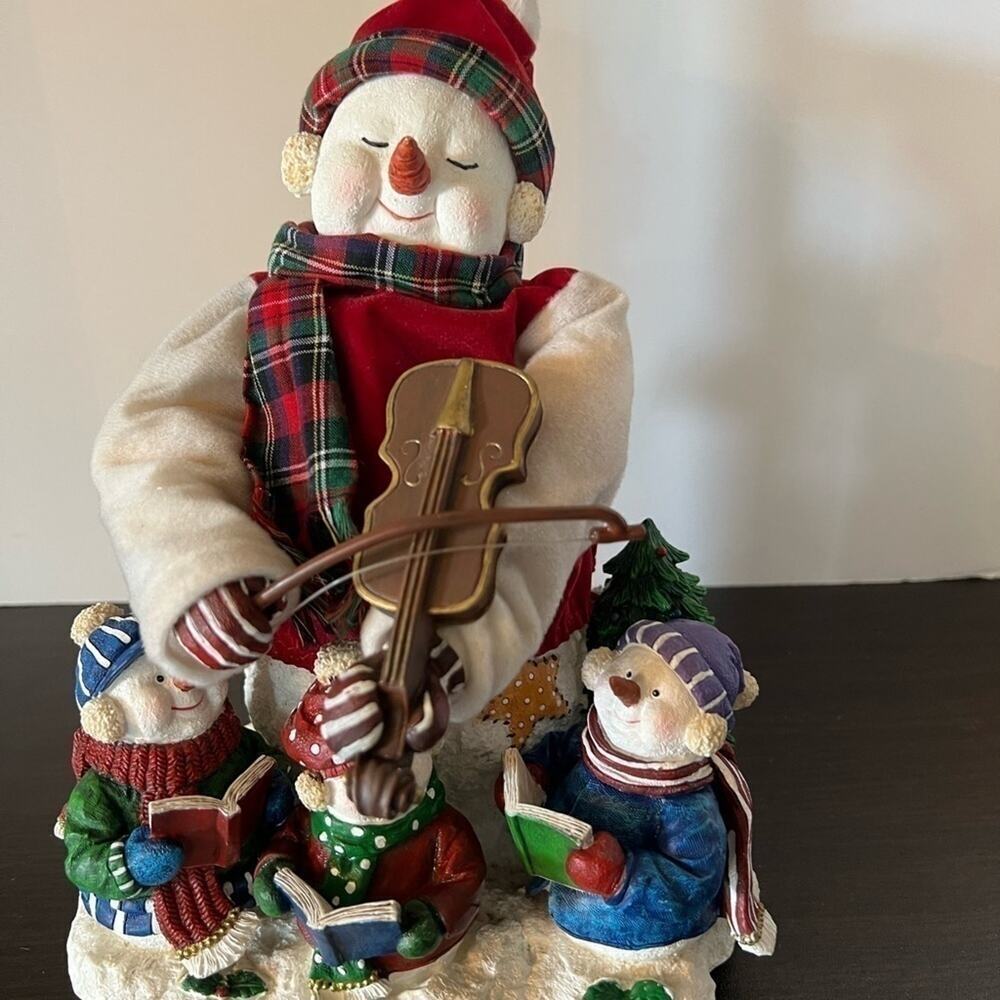 SNOWMAN WITH MUSIC AND MOTION - Picture 6 of 7